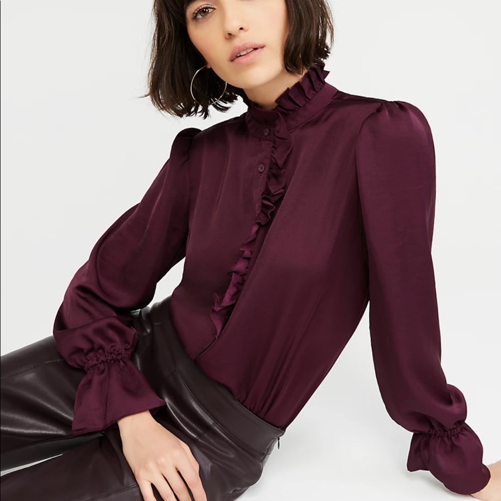 Ann Taylor NWT Ruffle Collar Blouse